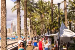 Benidorm Avenida de Madrid -rantakabulevardi.